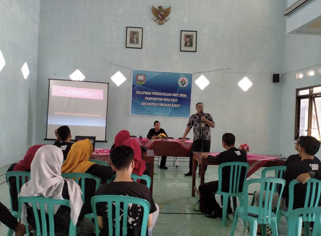 Sampul album BIMTEK mengenai Pengelolaan Aset Desa Keji